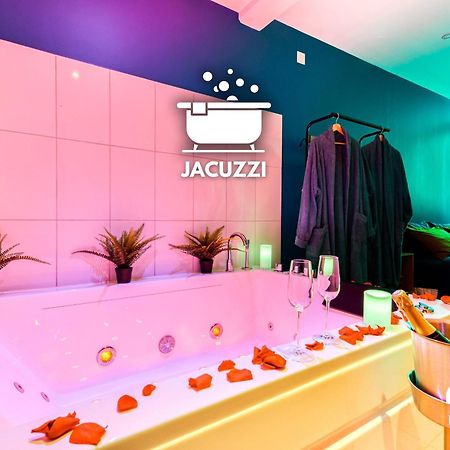 Narbnb - Eden Suite - Jacuzzi - Parking - Clim นาร์บอนน์ ภายนอก รูปภาพ